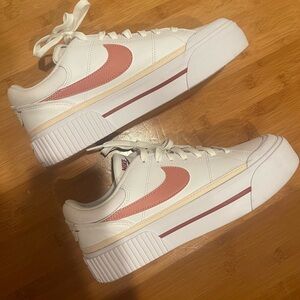 Nike Court Legacy Lift Sneakers size 9.5